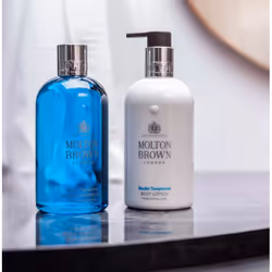 Molton Brown Blissful Templetree Lozione Corpo 300ml - Vista aggiuntiva 4