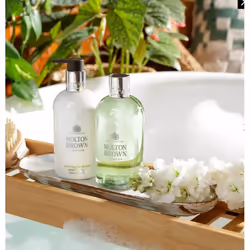 Molton Brown Lily & Magnolia Blossom Lozione Corpo 300ml - Vista aggiuntiva 4