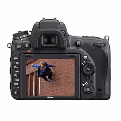 Nikon D750 + AF-S NIKKOR 24-120mm f/4G ED VR Kit fotocamere SLR 24,3 MP CMOS 6016 x 4016 Pixel Nero - Vista aggiuntiva 2
