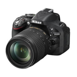 Nikon D5200 + AF-S DX NIKKOR 18-105mm Kit fotocamere SLR 24,1 MP CMOS 6000 x 4000 Pixel Nero
