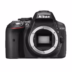 Nikon D5300 + AF-S DX NIKKOR 18-140mm VR Kit fotocamere SLR 24,2 MP CMOS 6000 x 4000 Pixel Nero - Vista aggiuntiva 4