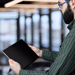 StarTech.com Filtro Privacy a 4 posizioni per lo schermo del Surface Pro 4/5/6/7+ da 12,3", ritratto/paesaggio, abilitato al Touch, riduzione luce blu, finitura opaca - Vista aggiuntiva 5
