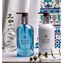 Molton Brown Coastal Cypress & Sea Fennel Sapone Liquido 300 ml - Vista aggiuntiva 4