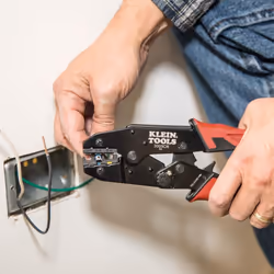 Klein Tools - 3005CR - Pinza crimpatrice per cavi da 10 a 22 awg e cavi in rame, terminali isolati a cricchetto - Vista aggiuntiva 4