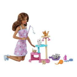 Barbie HHB70 bambola