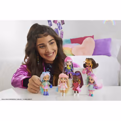 Barbie Extra HLN46 bambola