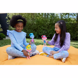 Mattel HNF15 bambola