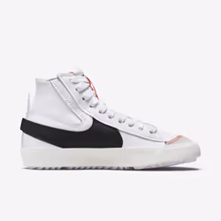 Nike DQ1471-100 scarpa sportiva Femmina