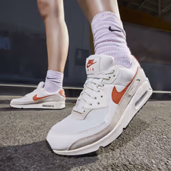 Nike DM8265-100 scarpa sportiva Femmina
