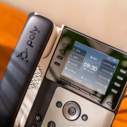 POLY Telefono IP Edge E350 abilitato per PoE - Vista aggiuntiva 4