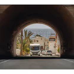 TomTom 1YD7.002.31 navigatore Fisso 17,8 cm (7") Touch screen 400 g Nero - Vista aggiuntiva 5
