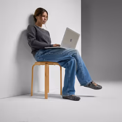 Incase Custodia Rigida Edge con Makrolon® per MacBook Air da 15 pollici (M2/M3, 2023-2024) - Vista aggiuntiva 5