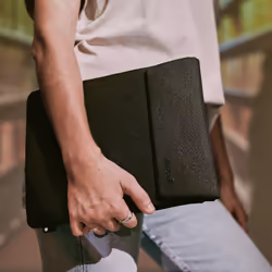 Incase Custodia Crosstown con Woolenex per tablet da 11" - Vista aggiuntiva 4
