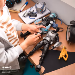 DC Comics Batman Adventures, Battle Pack – Batman Vs. Mr. Freeze con action figure, giocattoli per bambini dai 3 anni in su - Vista aggiuntiva 4
