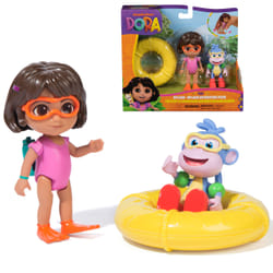Dora, Confezione avventura Tutti al mare, con personaggi Dora e Boots e accessori, giocattoli per bambine e bambini dai 3 anni in su