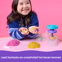 Kinetic Sand , Set dei Frullati Golosi, con 396 g di Sabbia da Gioco, Attrezzi e Formina Ghiacciolo, Cibo Giocattolo, Giocattoli Artistici per Bambine e Bambini, 5+ Anni - Vista aggiuntiva 3