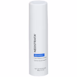Questa crema Anti Età riduce le rughe e le linee sottili, migliora la texture e l'elasticità della pelle. Contiene attivi esf ...