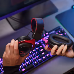 HyperX Cloud II Wireless Auricolare A Padiglione Gaming Nero, Rosso - Vista aggiuntiva 7