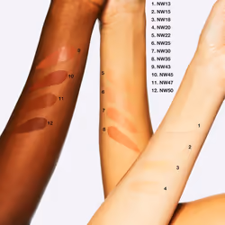 MAC Studio Waterweight SPF 30 Foundation 30 ml Bottiglia Siero NW13 - Vista aggiuntiva 5