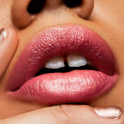 MAC Cosmetics Frost Lipstick 3 g Bombshell - Vista aggiuntiva 3