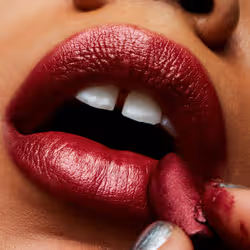 MAC Cosmetics Frost Lipstick 3 g New York Apple Brillante - Vista aggiuntiva 3