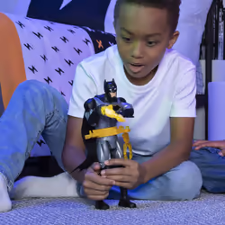 DC Comics , Batman Deluxe, Personaggio in scala da 30 cm con cambio armi o arma Tech, dai 4 anni - Vista aggiuntiva 5