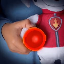 PAW Patrol , peluche Marshall da coccolare con torcia ed effetti sonori, per bambini dai 3 anni in su