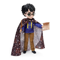 Wizarding World Harry Potter, set regalo bambola Harry Potter da 20,3 cm con Mantello dell'Invisibilità e 5 accessori per bambola, giocattoli per bambini dai 6 anni in su