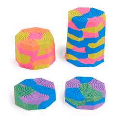 Kinetic Sand , Set Gioco Squish N’ Create, Sabbia colorata in 3 variazioni, Sabbia cinetica 382 g, 5 accessori per modellare la sabbia, Giocattoli per bambini e bambine 3 anni - Vista aggiuntiva 5