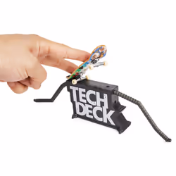 Tech Deck MINI SKATE FINGERSKATE VERUSUS SERIES Confezione da 2 mini skate assortiti e un ostacolo, per bambini dai 4 anni in su - Vista aggiuntiva 6