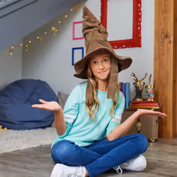 Wizarding World | Cappello Parlante Interattivo di Harry Potter | Voce originale dei film di Harry Potter | 15 frasi in italiano/tedesco | Accessori Harry Potter dai 5 anni in su - Vista aggiuntiva 7