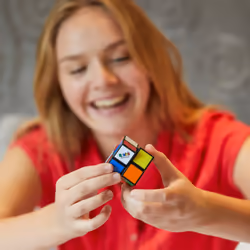 Rubik’s Mini 2x2, classico rompicapo ad abbinamento di colori 2x2, giocattolo rompicapo tascabile per allenare il cervello - Vista aggiuntiva 5