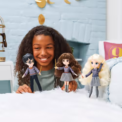 Wizarding World | Bambola articolata Ron Weasley 20cm | Bacchetta e divisa di Hogwarts inclusa | Collezione Harry Potter | Per bambini dai 5 anni in su - Vista aggiuntiva 5