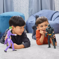 DC Comics , Action Figure Batman Armatura Grigia, Supereroe Giocattolo in Scala, Personaggio Mondo Batman Alto 30 cm, Supereroe con 11 Punti di Articolazione, Giochi per Bambini e Bambine, 3+ anni - Vista aggiuntiva 7