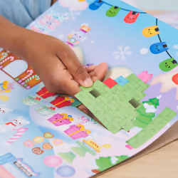 Gabby's Dollhouse , Calendario Avvento 2023, 24 Giocattoli a Sorpresa con Personaggi, Adesivi e Accessori per la Casa delle Bambole di Gabby, Giocattoli per Bambine e Bambini, 3+ Anni - Vista aggiuntiva 4
