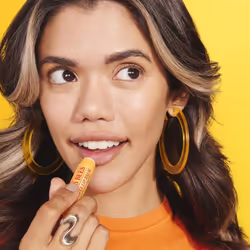 Burt's Bees Balsamo Labbra Originale Cera d'Api e Fagioli di Vaniglia 1 St - Vista aggiuntiva 4