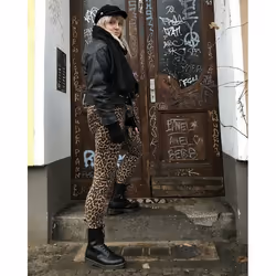 Dr. Martens 800090799316 stivale Femmina Nero - Vista aggiuntiva 4