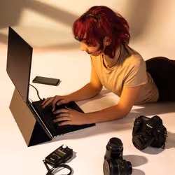Mobile Pixels Duex Float 2.0 Pro Monitor portatile Nero 40,6 cm (16") 2560 x 1600 Pixel - Vista aggiuntiva 7