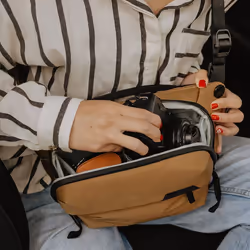 Peak Design Everyday Borsa a tracolla Marrone - Vista aggiuntiva 8