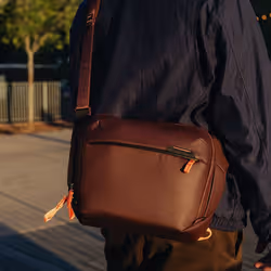 Peak Design Everyday Borsa a tracolla Borgogna - Vista aggiuntiva 5