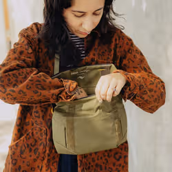 Peak Design Field Pouch V2 Custodia a sacchetto Oliva - Vista aggiuntiva 5
