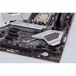 Corsair MP600 CORE XT 4 TB M.2 PCI Express 4.0 NVMe QLC 3D NAND - Vista aggiuntiva 5