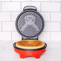 Uncanny Brands WM1POKPIKEU piastra per waffle 1 waffle Nero, Rosso, Giallo - Vista aggiuntiva 4
