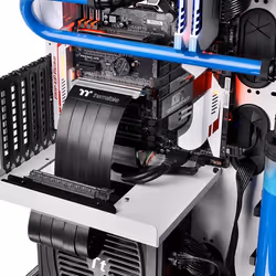 Thermaltake AC-045-CN1OTN-C1 scheda di interfaccia e adattatore Interno PCIe - Vista aggiuntiva 6