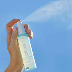 Coola LLC Makeup Setting Spray Organic SPF 30, 44 ml Protezione solare in spray Viso Adulti - Vista aggiuntiva 4
