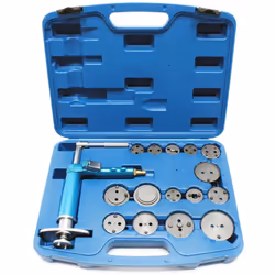 Un kit di utensili pneumatici, composto da 16 pezzi, ordinatamente riposti in una pratica custodia, per spingere e ruotare co ...