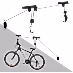 Un supporto per riporre in poco spazio le biciclette sotto il soffitto del garage o della cantina. Una bici occupa molto spaz ...