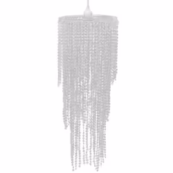 Questo lampadario è allo stesso tempo magnifico e discreto. Facile da appendere, decorerà il tuo soggiorno e lo ravviverà agg ...