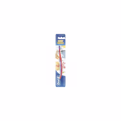 Spazzolino Oral-B 0-2 anni è indicato per le gengive dei neonati e primi denti.