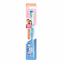 Oral-B 3 Effect Delicate White Medium 40
